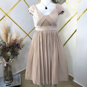 🆕ASOS Barbot pleated midi cream dress